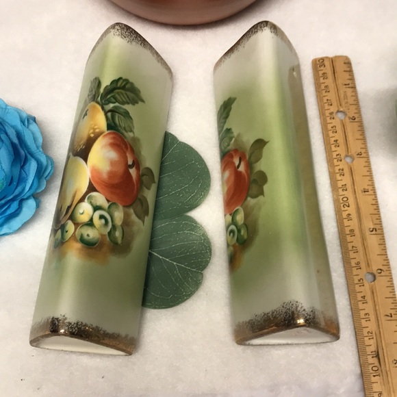 VINTAGE WALL VASES Green porcelain with gilded gold painted vintage fruit set 2 - Picture 15 of 16
